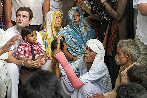 राहुल की 'पदयात्रा' की ताजा तस्‍वीरें । भट्टा में भड़की आग