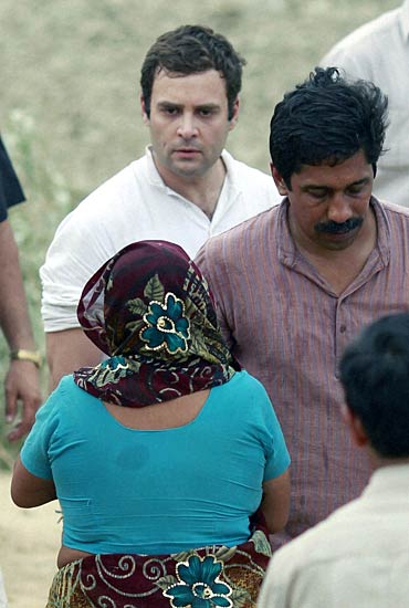 राहुल की 'पदयात्रा' की ताजा तस्‍वीरें । भट्टा में भड़की आग