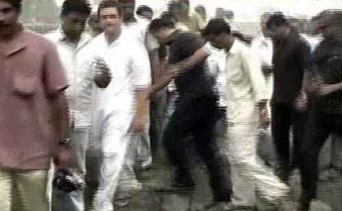 राहुल की 'पदयात्रा' की ताजा तस्‍वीरें । भट्टा में भड़की आग