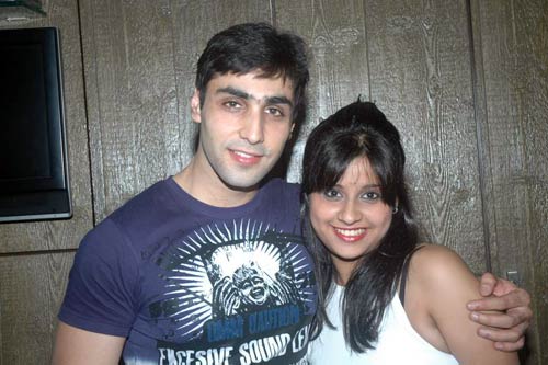 राहुल-डिम्‍पी की पार्टी में धमाल । मान्यता की पार्टी