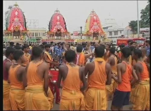 तस्‍वीरों में जगन्‍नाथ यात्रा की धूम । तस्‍वीरें अमरनाथ यात्रा की