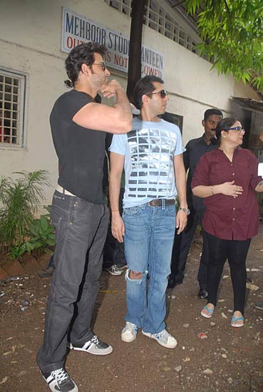 रोड शो पर ‘जिंदगी ना मिलेगी...’ की टीम । 'कैट-फरहान-अभय'