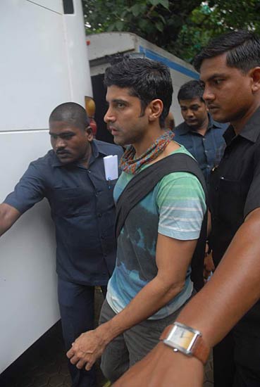 रोड शो पर ‘जिंदगी ना मिलेगी...’ की टीम । 'कैट-फरहान-अभय'