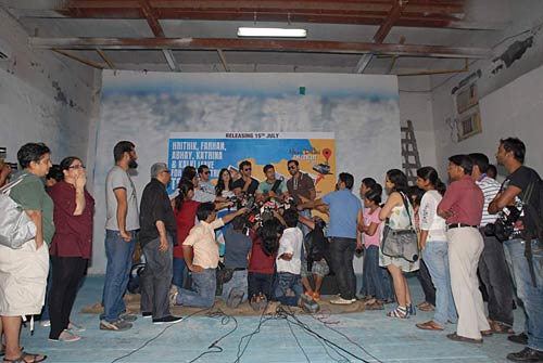 रोड शो पर ‘जिंदगी ना मिलेगी...’ की टीम । 'कैट-फरहान-अभय'