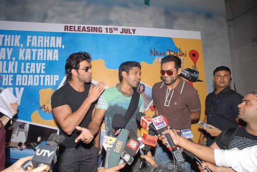 रोड शो पर ‘जिंदगी ना मिलेगी...’ की टीम । 'कैट-फरहान-अभय'