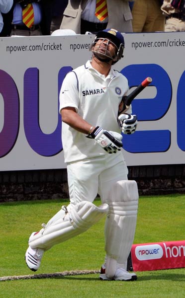 लार्ड्स टेस्‍ट, तीसरा दिन: राहुल द्रविड़ ने लगाया शतक