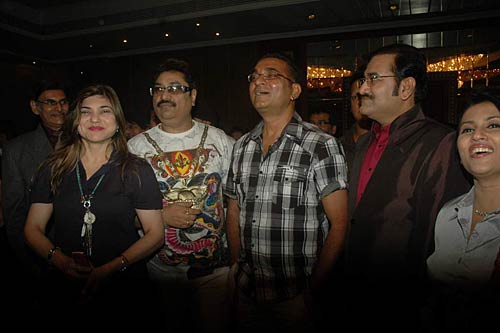 बीते सप्‍ताह बॉलीवुड की हलचल | ऐश को मातृत्‍व सुख