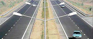 पद्मनाभस्वामी मंदिर के पास एक लाख करोड़ रुपये? । देखें खजाना