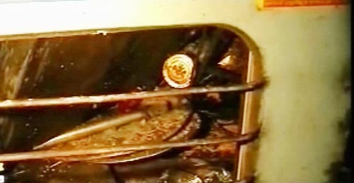 मालदा में बैंगलोर-गुवाहाटी ट्रेन दुर्घटना की पहली तस्वीरें