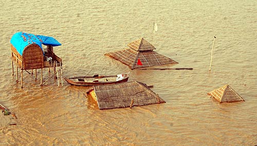 2 जुलाई 2011: तस्‍वीरों में देखें दिनभर की बड़ी खबरें