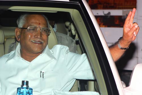 28 जुलाई 2011: तस्‍वीरों में देखें दिनभर की बड़ी खबरें | पढ़ें