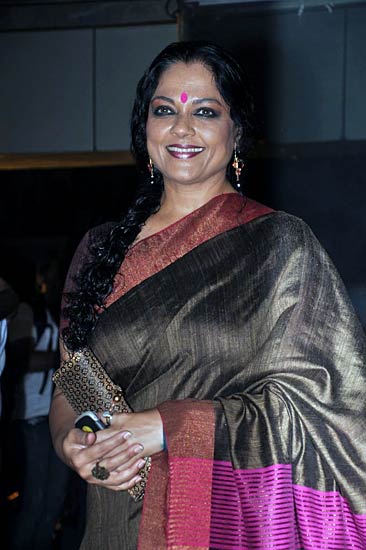 'आरक्षण' के प्रीमियर की तस्वीरें | दीपिका के जलवे