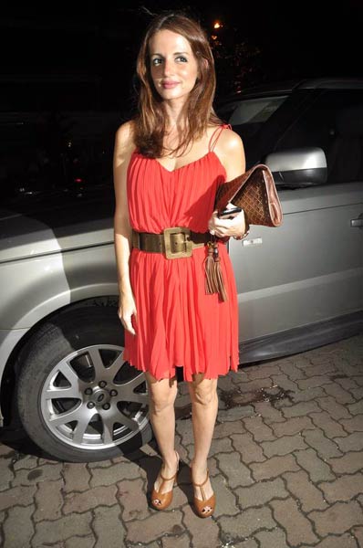 लाल परियों से रोशन अभिषेक का बर्थडे | बॉलीवुड की परियां