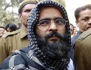 10 अगस्त 2011: तस्वीरों में देखें दिनभर की बड़ी खबरें  | पढ़ें