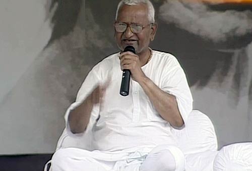 अन्‍ना की हुंकार, लोगों को मिले सही आजादी