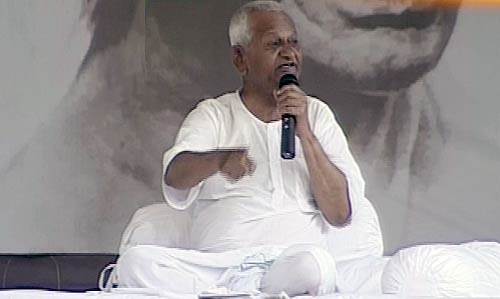 अन्‍ना की हुंकार, लोगों को मिले सही आजादी