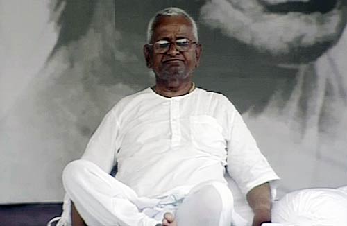 अन्‍ना: रामलीला वाया मयूर विहार टू तिहाड़...| हर ओर अन्‍ना...