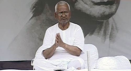 अन्‍ना: रामलीला वाया मयूर विहार टू तिहाड़...| हर ओर अन्‍ना...