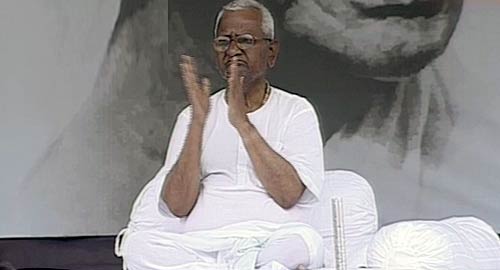 अन्‍ना की हुंकार, लोगों को मिले सही आजादी