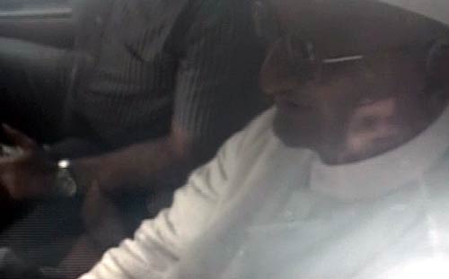 देखें कैसे गिरफ्तार हुए अन्‍ना हजारे | सड़कों पर समर्थक