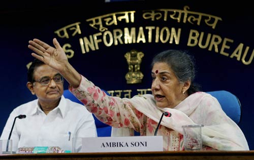 अन्ना के समर्थन में सड़क पर जनता | अन्‍ना हुए गिरफ्तार