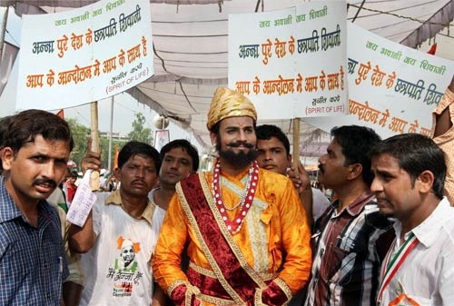 अन्‍ना लहर में झूम रहा भारत... | मैं भी अन्‍ना, तू भी अन्‍ना