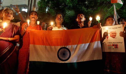 अन्‍ना लहर में झूम रहा भारत... | मैं भी अन्‍ना, तू भी अन्‍ना