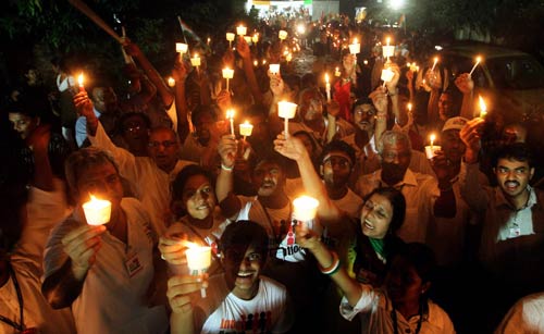 अन्‍ना लहर में झूम रहा भारत... | मैं भी अन्‍ना, तू भी अन्‍ना