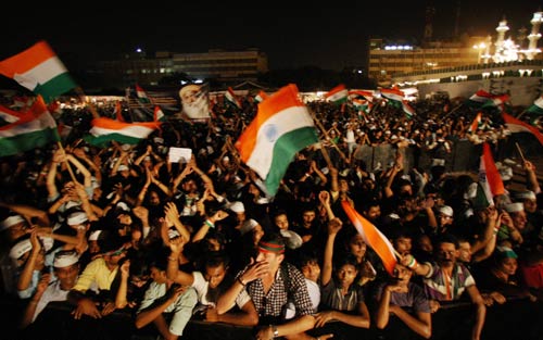 अन्‍ना लहर में झूम रहा भारत... | मैं भी अन्‍ना, तू भी अन्‍ना