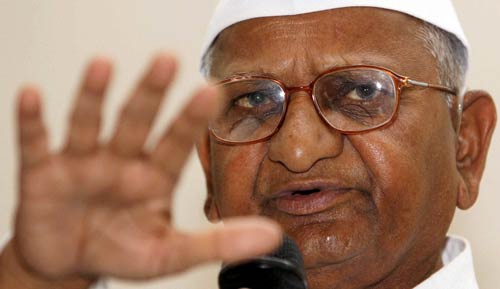 देखिए अन्‍ना के खत से क्‍यों तिलमिलाई कांग्रेस...