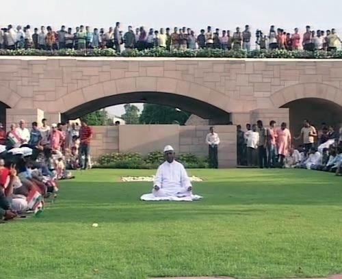 अन्‍ना: रामलीला वाया मयूर विहार टू तिहाड़...| हर ओर अन्‍ना...