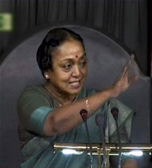 अन्‍ना तिहाड़ में लेकिन हल्‍ला लोकसभा में | उमड़ा जनसैलाब