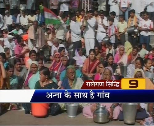 ये हैं अन्ना के अलबेले समर्थक... | सड़कों पर समर्थन