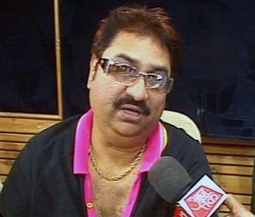 देश में उठी अन्‍ना की लहर... | अलबेले समर्थक...