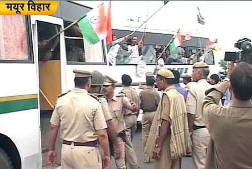 अन्‍ना के समर्थन में उतरा जनसैलाब | जेल गए अन्ना