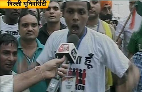 अन्‍ना के समर्थन में उतरा जनसैलाब | जेल गए अन्ना