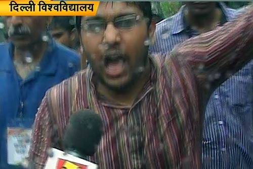 अन्‍ना के समर्थन में उतरा जनसैलाब | जेल गए अन्ना