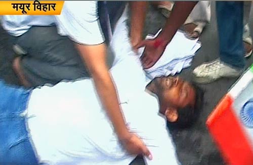 अन्‍ना के समर्थन में उतरा जनसैलाब | जेल गए अन्ना