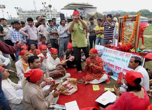 मैं भी अन्‍ना, तू भी अन्‍ना, हम सब अन्‍ना... | अन्‍ना गिरफ्तार