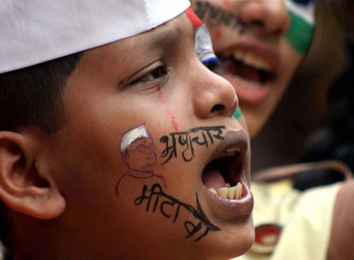 मैं भी अन्‍ना, तू भी अन्‍ना, हम सब अन्‍ना... | अन्‍ना गिरफ्तार