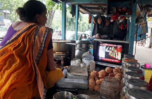 मैं भी अन्‍ना, तू भी अन्‍ना, हम सब अन्‍ना... | अन्‍ना गिरफ्तार