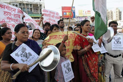 मैं भी अन्‍ना, तू भी अन्‍ना, हम सब अन्‍ना... | अन्‍ना गिरफ्तार