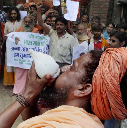 मैं भी अन्‍ना, तू भी अन्‍ना, हम सब अन्‍ना... | अन्‍ना गिरफ्तार