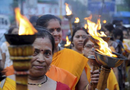 मैं भी अन्‍ना, तू भी अन्‍ना, हम सब अन्‍ना... | अन्‍ना गिरफ्तार