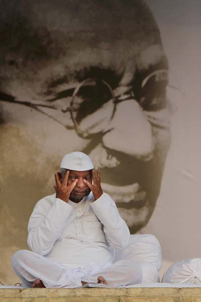 अन्‍ना: रामलीला वाया मयूर विहार टू तिहाड़...| हर ओर अन्‍ना...