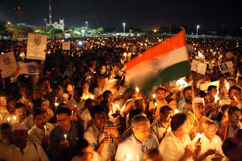 मैं भी अन्‍ना, तू भी अन्‍ना, हम सब अन्‍ना... | अन्‍ना गिरफ्तार