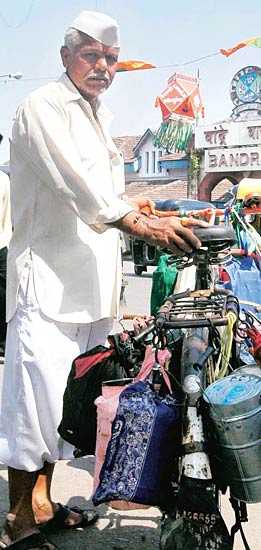 भ्रष्‍ट तंत्र के खिलाफ पूरा देश एकजुट  | आपकी भेजी तस्‍वीरें