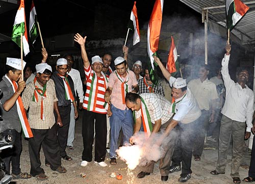 जनसंसद की जीत का जश्‍न | मैं भी अन्‍ना, तू भी अन्‍ना...