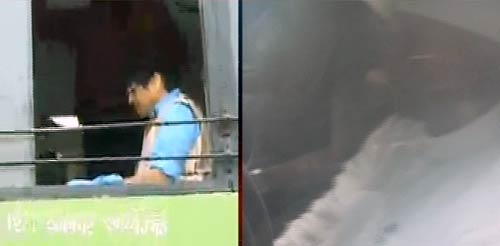 देखें कैसे गिरफ्तार हुए अन्‍ना हजारे | सड़कों पर समर्थक