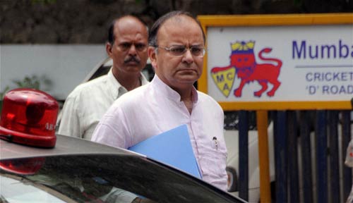 15 अगस्‍त 2011: तस्‍वीरों में देखें दिनभर की खबरें । पढ़ें 